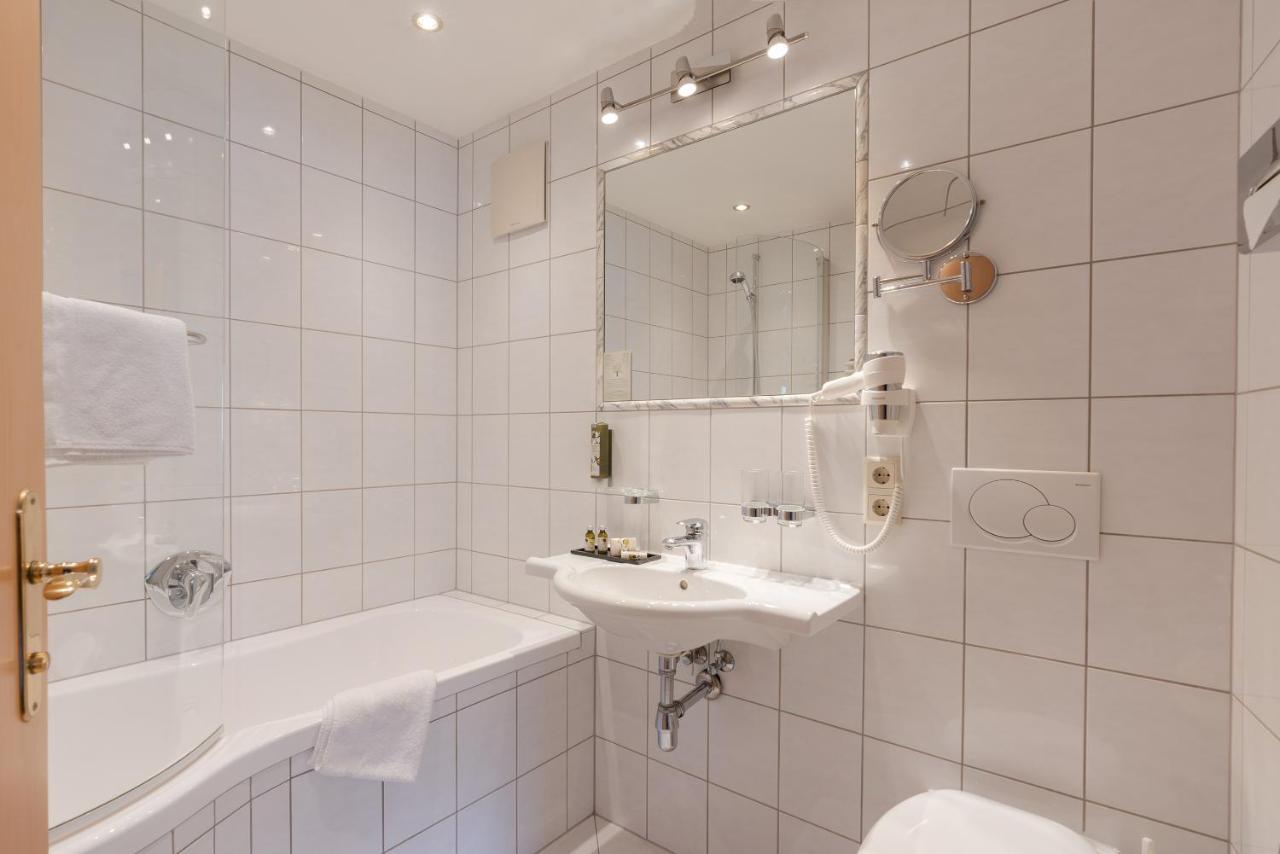Hotel Central Seefeld in Tirol Ngoại thất bức ảnh