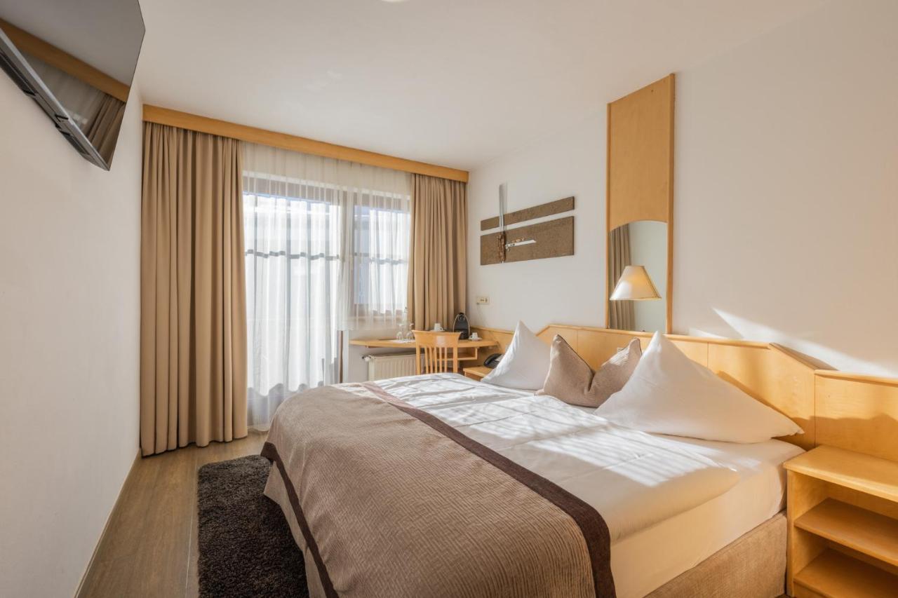Hotel Central Seefeld in Tirol Ngoại thất bức ảnh