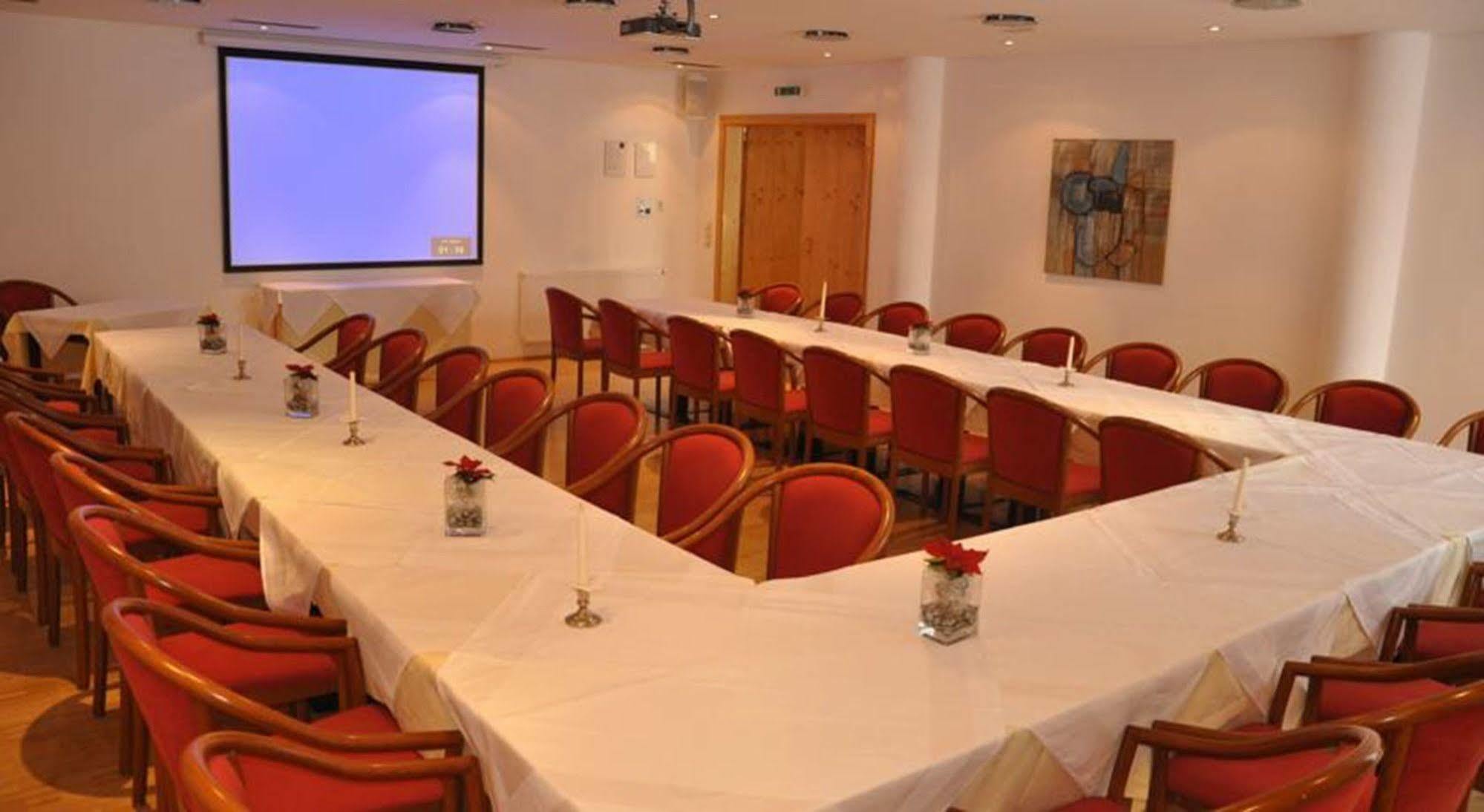 Hotel Central Seefeld in Tirol Ngoại thất bức ảnh